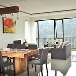 Narwastu Hill View Villa 6 Bedrooms With A Private Swimming Pool