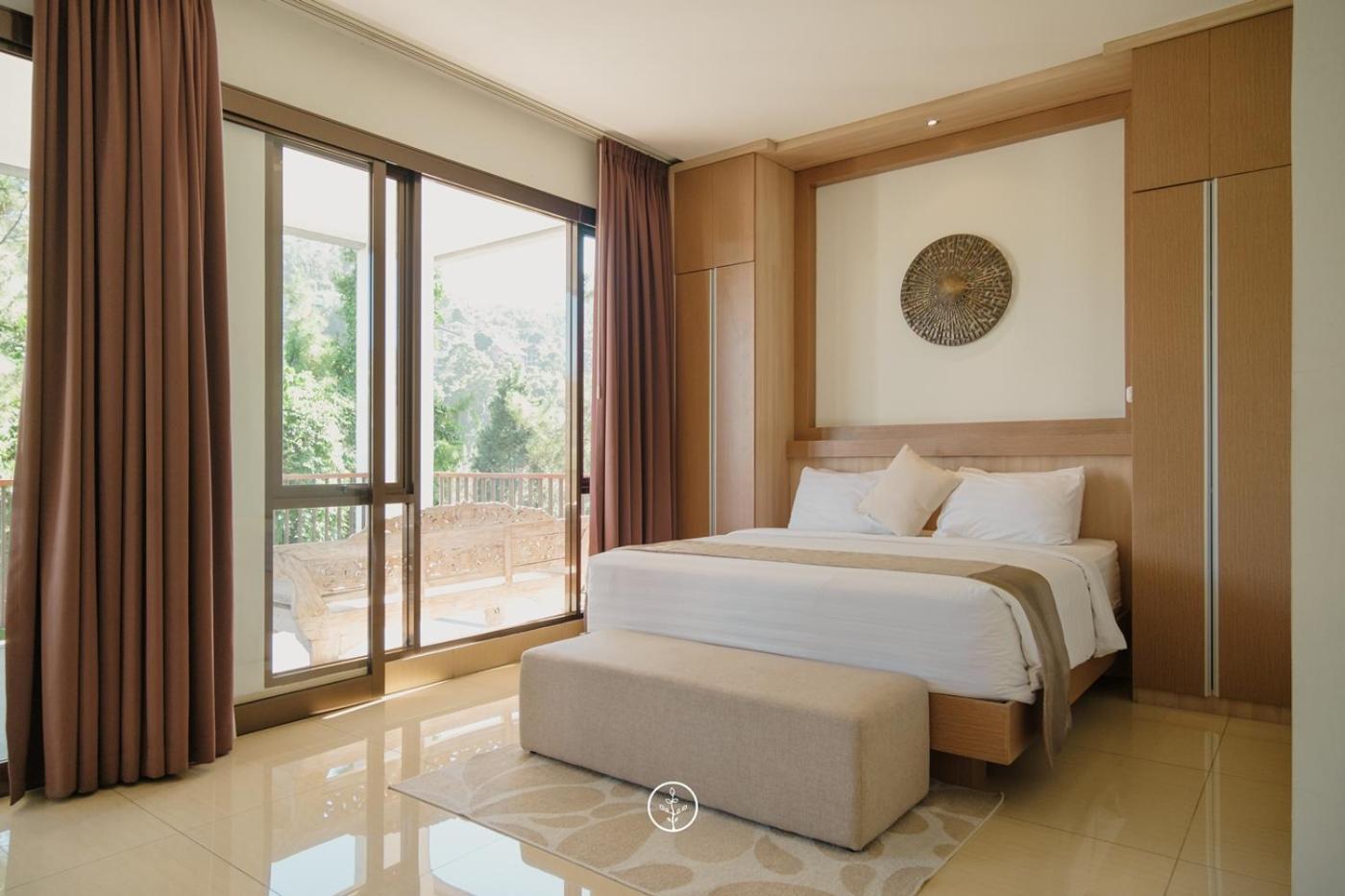 Villa Narwastu Hill View 6 Bedrooms With A Private Swimming Pool *