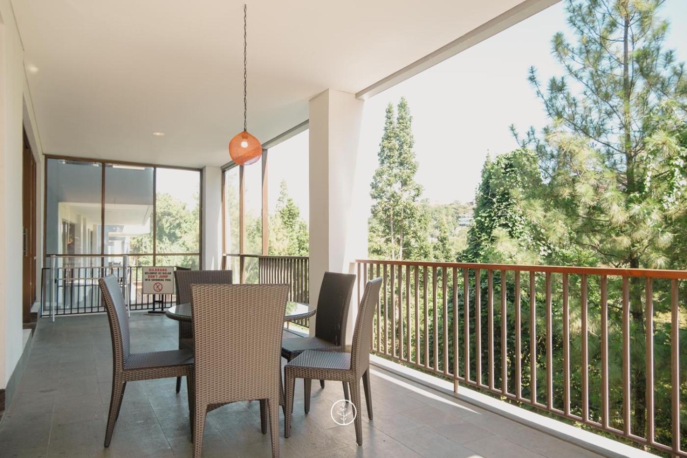 Narwastu Hill View 6 Bedrooms With A Private Swimming Pool