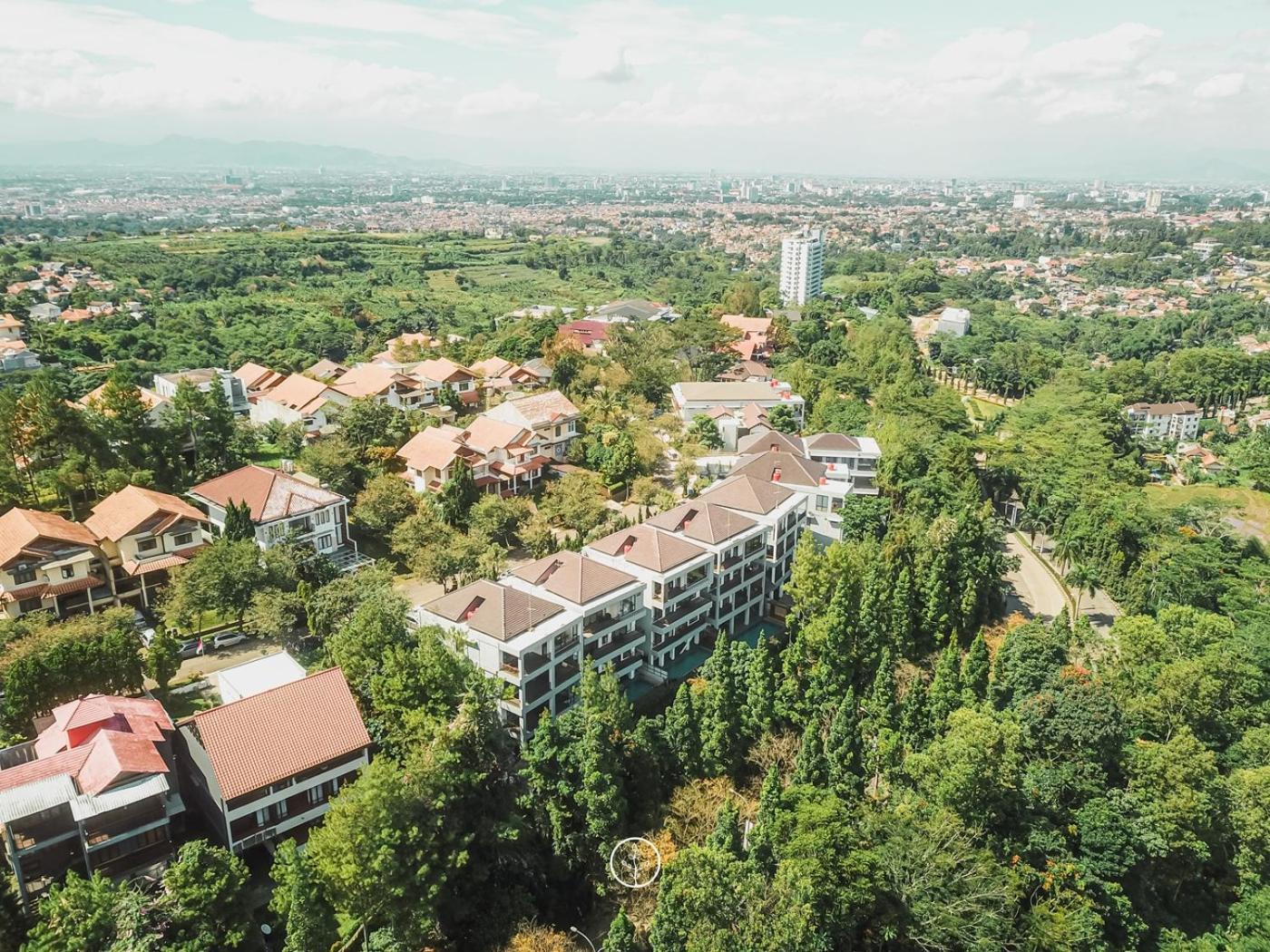 Narwastu Hill View 6 Bedrooms With A Private Swimming Pool Bandung